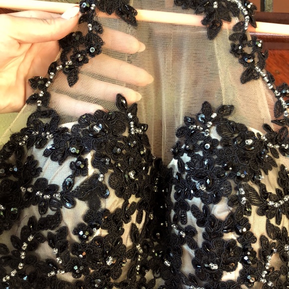 Short black sequin dress - Picture 5 of 5